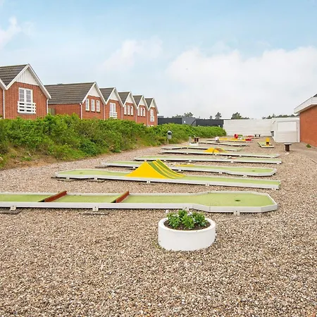 Apartment 4 Person In R M