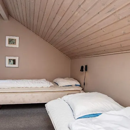 4 Person In R M Appartement *