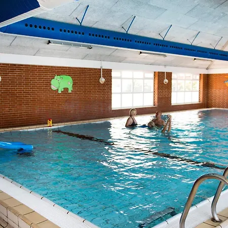 Apartment 4 Person In R M *