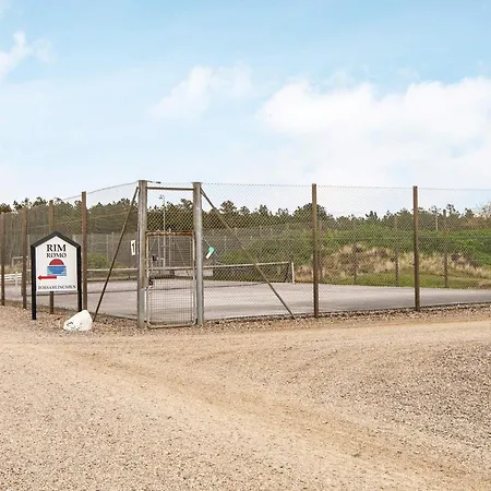 4 Person In R M Apartment