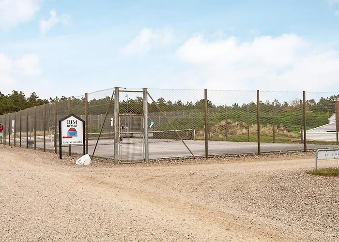 4 Person In R M Appartement